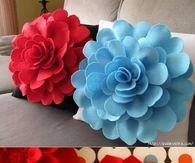 DIY Decorative Felt Flower Pillow