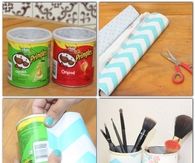 Turn A Pringles Bottle Into A Makup Brush Holder