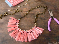 DIY Raffia Necklace