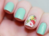 Floral nails