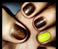 Metallic neon nails