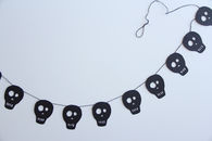 Skull garland