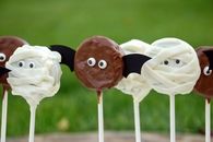 Mummy and Bat Pops