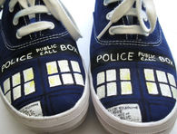 Custom tardis keds
