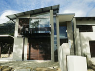 Contemporary modern home