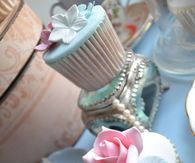 Beautiful Vintage Inspired Cupcakes