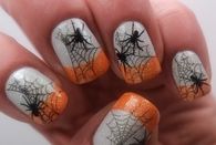 Halloween Spiderweb Nails