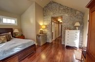 Beautiful Spacious Bedroom with Walk-in Closet