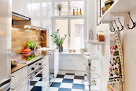 Cute & Functional Tiny Apartment Kitchen
