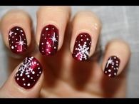 Christmas Snowflake Nail Art