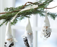 Christmas Pinec one Snowmen