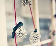 Pinecone Garland
