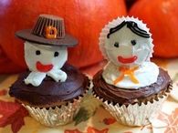 Cute Mr & Mrs Pilgrim Cupcakes