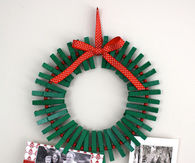 Clothespin Card Holder Wreath