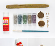 DIY Glitter Necklace