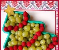 Making a christmas tree preschool snack