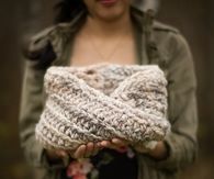 How to make a twist cowl