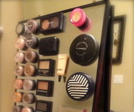 Magnet Makeup Holder