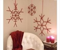 DIY Popsicle Snowflake Decorations