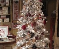 Pretty Flocked Christmas Tree