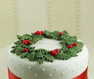 Beautiful Christmas Wreath Cake