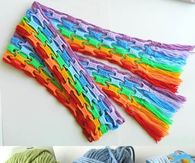 How to make a colorful crochet wool scarf