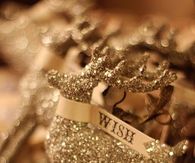Reindeer glitter ornament