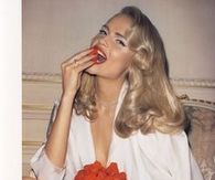 Feminine Hairstyle Every Day: Retro Curls