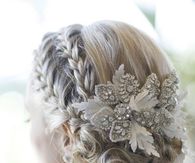 Wedding Hairstyle: Choosing Right Decoration