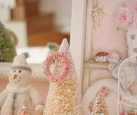Pretty Pink Christmas Decorations