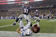 Linebacker Jamie Collins knocks ball loose 