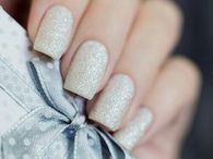 Glitter nude nails