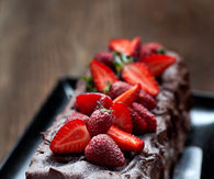 How to make a chocolate strawberry cake