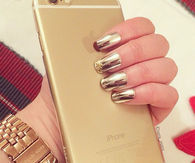 Perfect gold nails and iPhone 6 Plus Gold