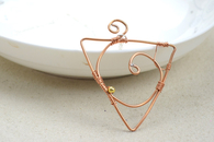 Make Necklace Pendant in a Triangle Pattern