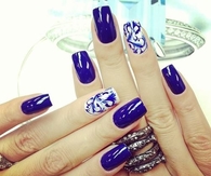 blue nails