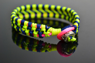 how to make bracelet out of string for him