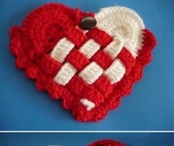DIY Simple Crochet Heart