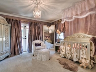 Luxury nursery room idea