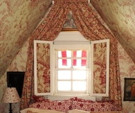 Alcove Bedroom