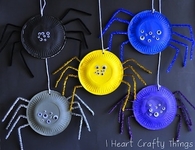 Paper plate spider craft