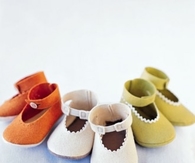 Felt baby shoes