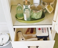 Organizing toiletries 