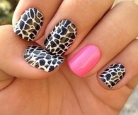 Black cheetah nails with pink nail