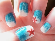 Ocean starfish nail art