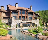 Elaborate Pond Luxury Home
