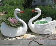 DIY Swan Potter