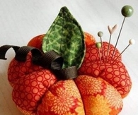 DIY Cute Pumpkin Pincushion Craft