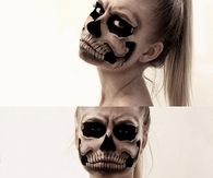 Emo skull girl