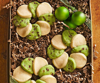 Mint chocolate and vanilla wreaths